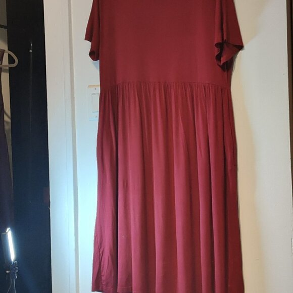 Red Dress, Wine Color, Short Sleeve pullover top with pleated skirt, wonderful - Picture 5 of 5